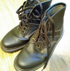 Dr Marten boots